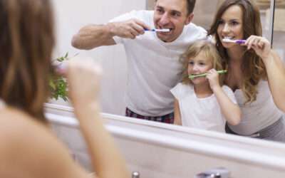 Salud bucodental en la tercera edad: cuidados que marcan la diferencia